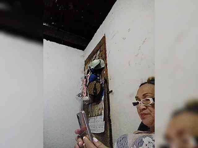 cherrywhite03 webcam