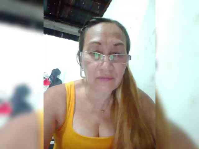 cherrywhite03 webcam