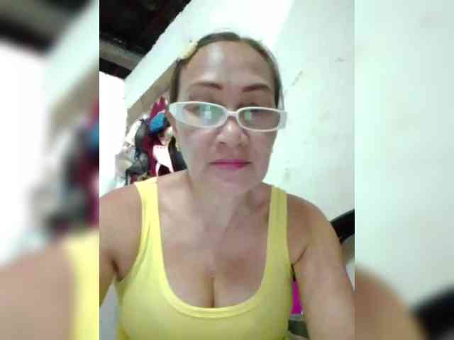 cherrywhite03 webcam