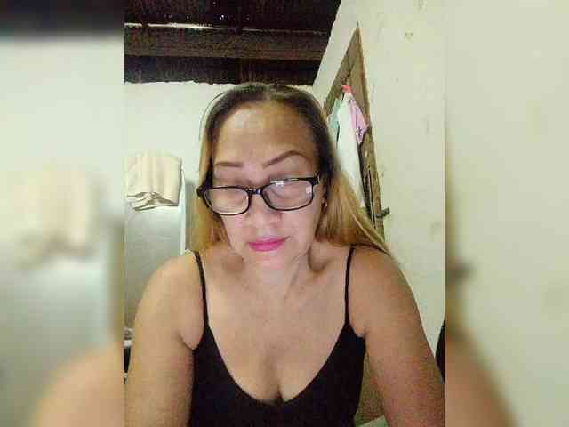 cherrywhite03 webcam