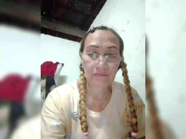 cherrywhite03 webcam