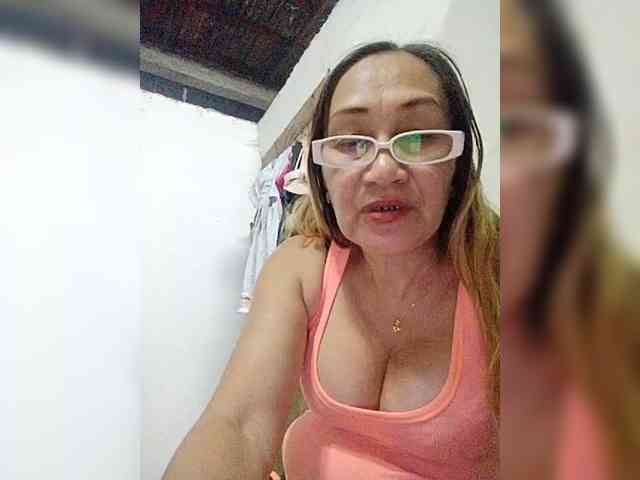 cherrywhite03 webcam