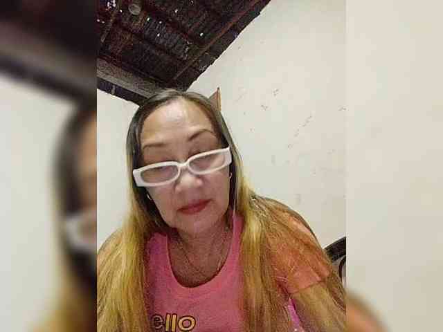 cherrywhite03 webcam