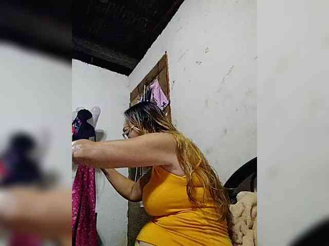 cherrywhite03 webcam