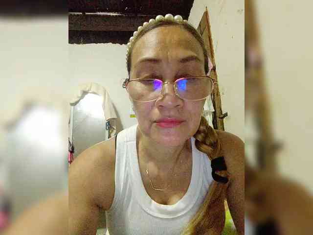 cherrywhite03 webcam