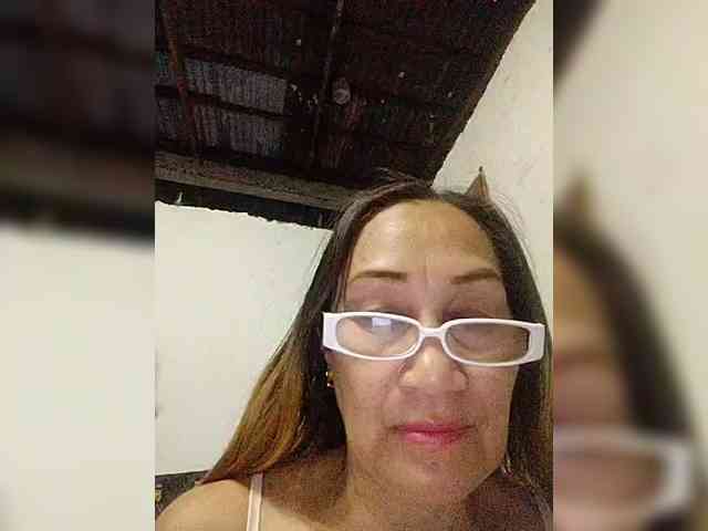 cherrywhite03 webcam