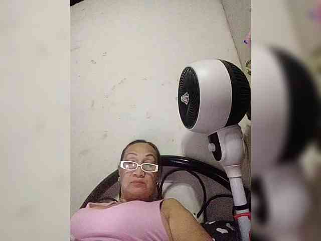 cherrywhite03 webcam