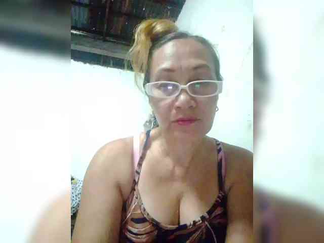 cherrywhite03 webcam