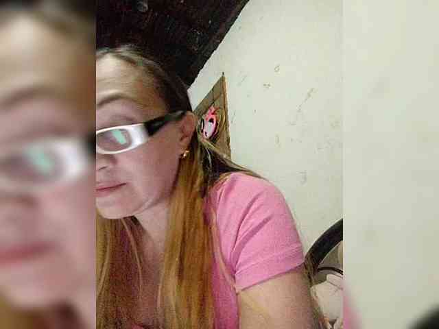 cherrywhite03 webcam