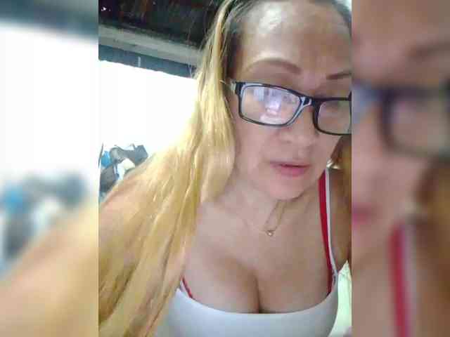 cherrywhite03 webcam