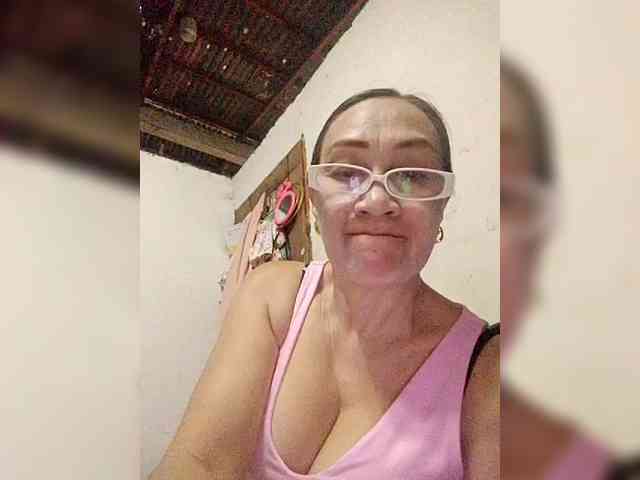 cherrywhite03 webcam