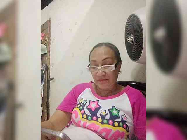 cherrywhite03 webcam