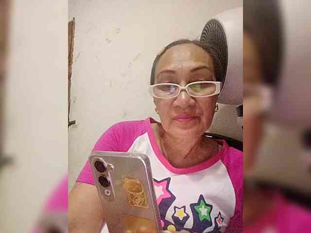 cherrywhite03 webcam