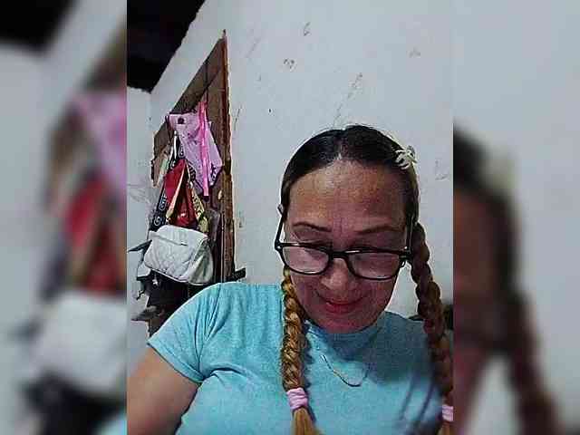 cherrywhite03 webcam