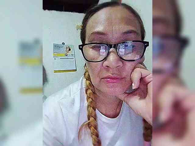 cherrywhite03 webcam