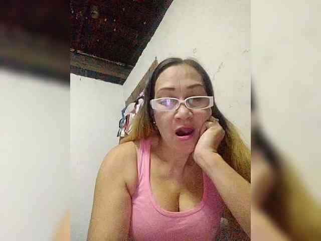 cherrywhite03 webcam