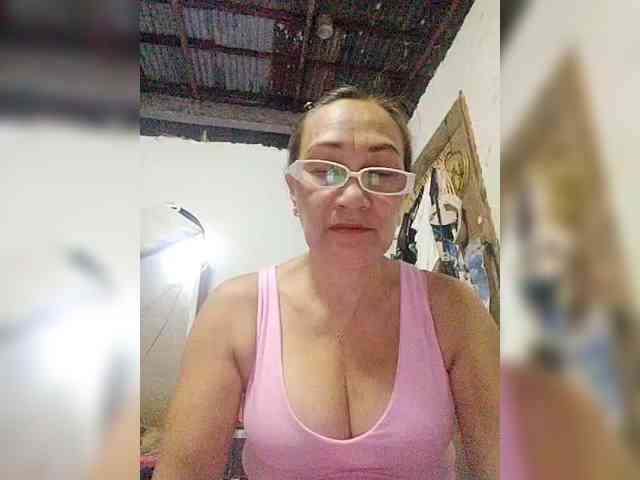 cherrywhite03 webcam