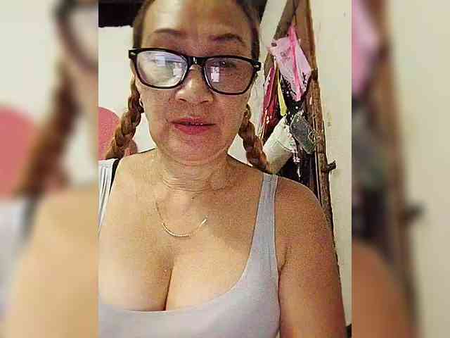 cherrywhite03 webcam