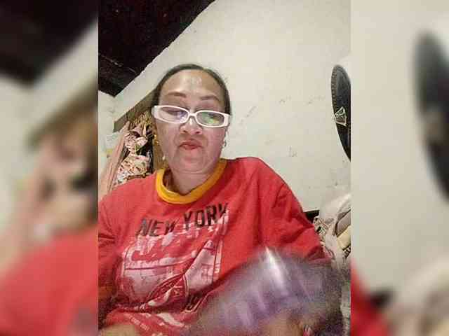 cherrywhite03 webcam