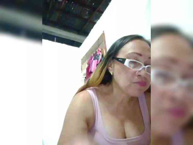 cherrywhite03 webcam