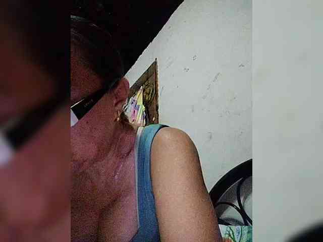 cherrywhite03 webcam