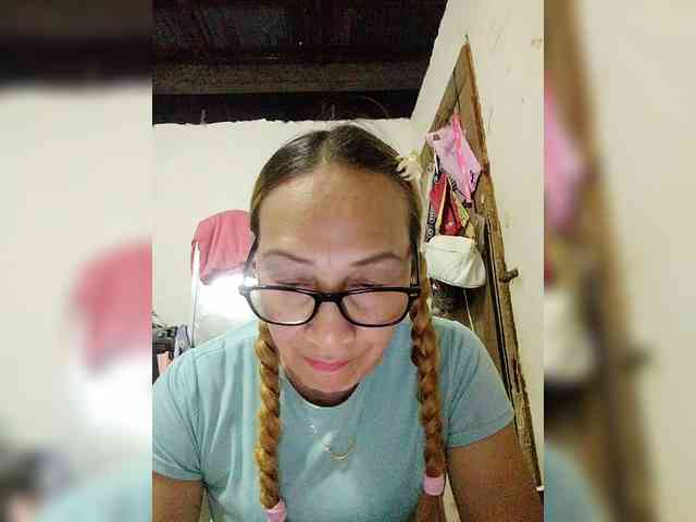 online webcam Cherrywhite03
