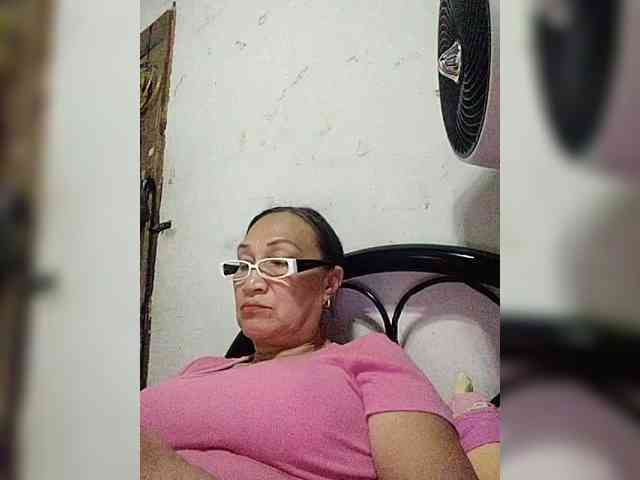 cherrywhite03 webcam