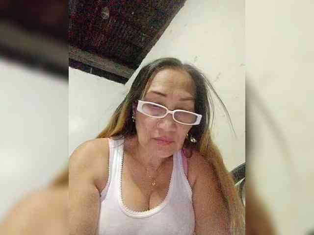 cherrywhite03 webcam