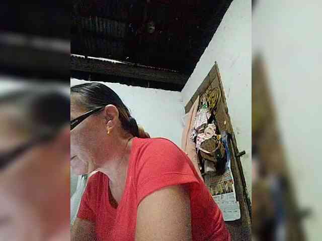 cherrywhite03 webcam