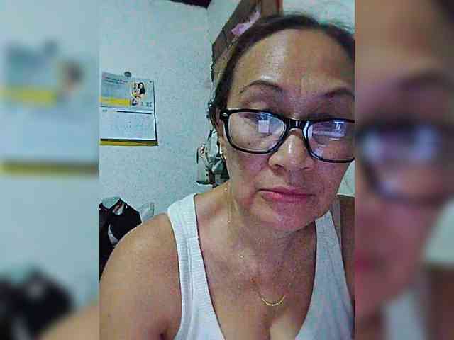 cherrywhite03 webcam