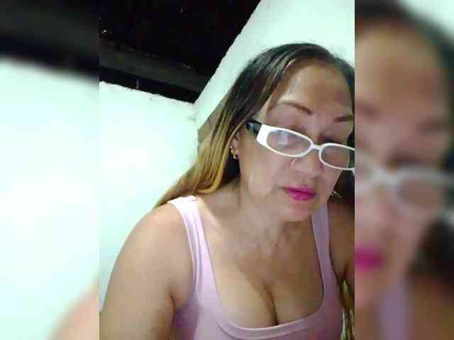 cherrywhite03 webcam