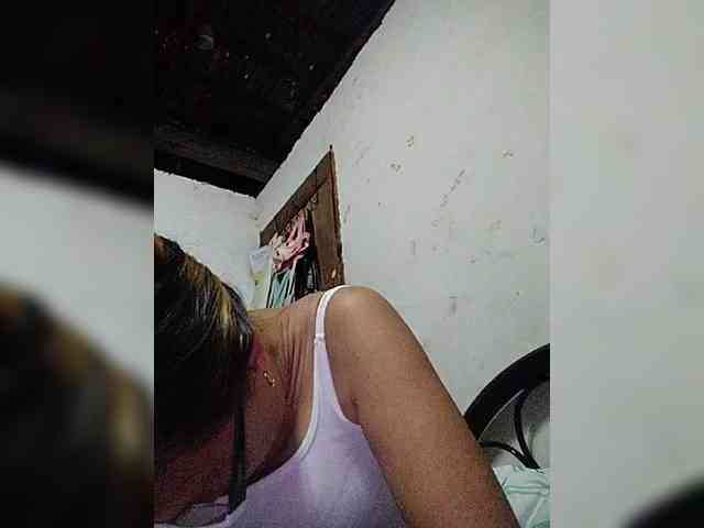 cherrywhite03 webcam