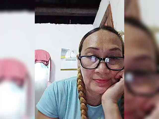 cherrywhite03 webcam