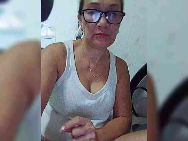 cherrywhite03 webcam