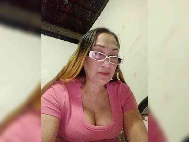 cherrywhite03 webcam