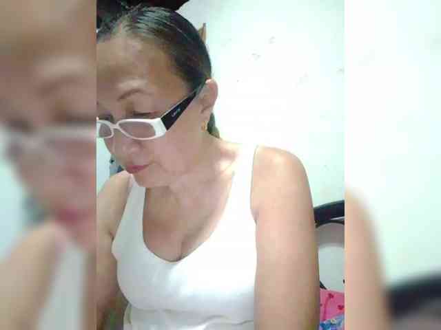 cherrywhite03 webcam