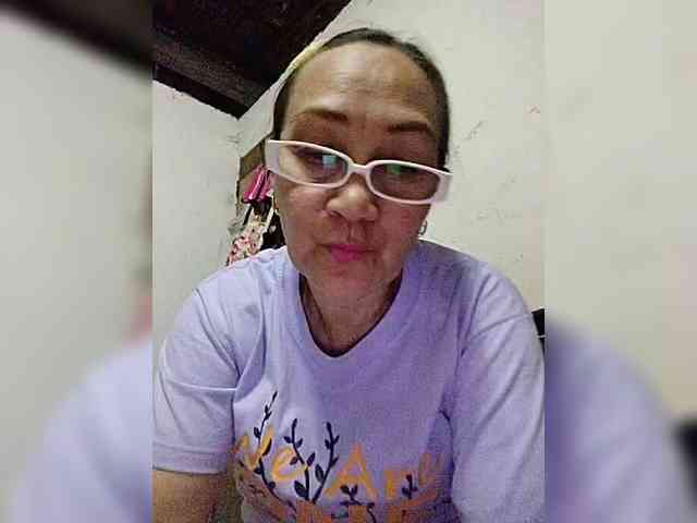 cherrywhite03 webcam