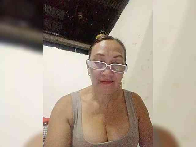 cherrywhite03 webcam