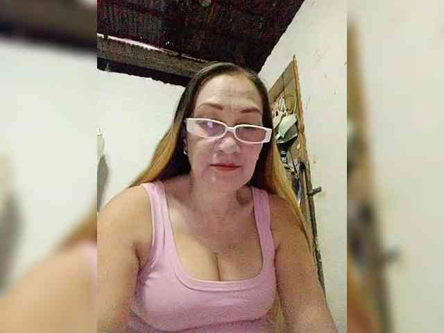 cherrywhite03 webcam