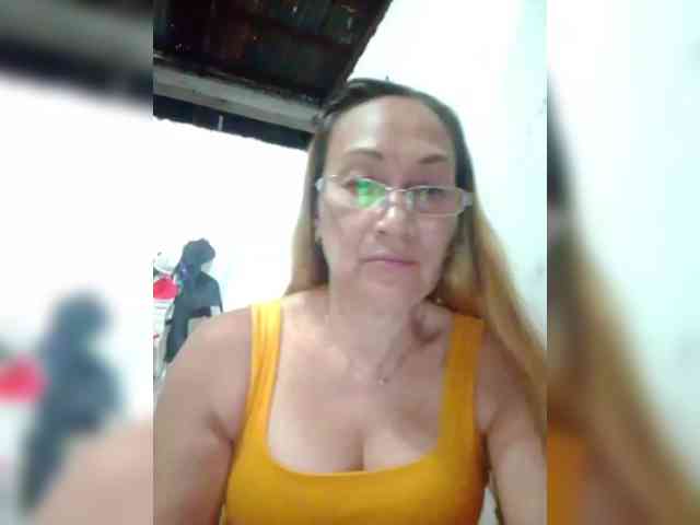 cherrywhite03 webcam