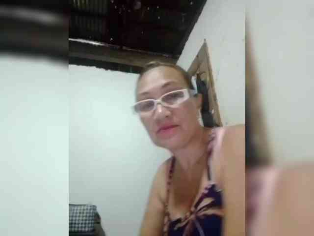 cherrywhite03 webcam