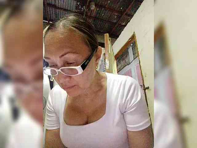 cherrywhite03 webcam