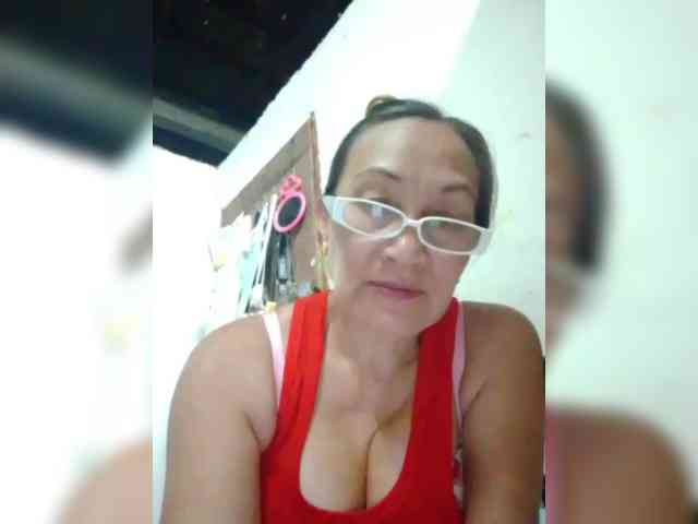 cherrywhite03 webcam