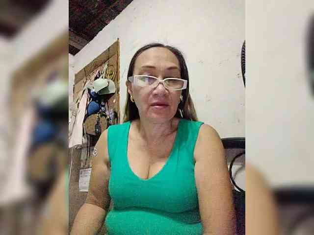 cherrywhite03 webcam