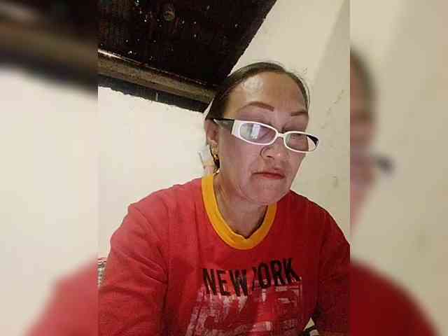 cherrywhite03 webcam