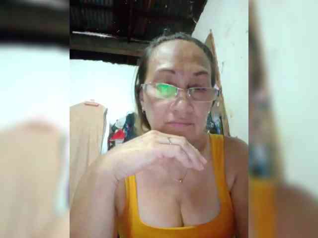 cherrywhite03 webcam