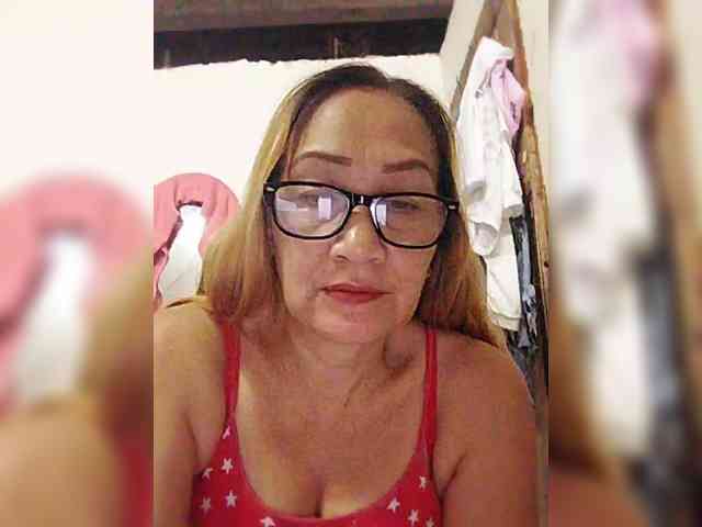 cherrywhite03 webcam