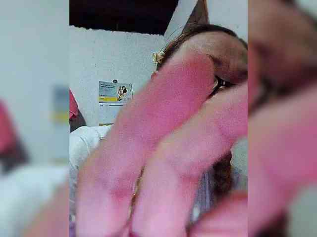 cherrywhite03 webcam