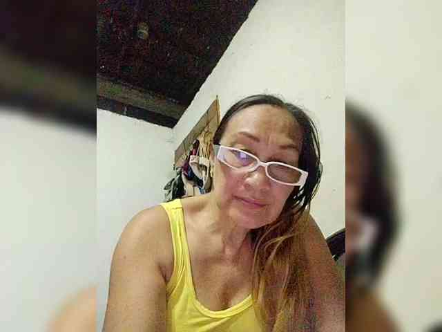 cherrywhite03 webcam