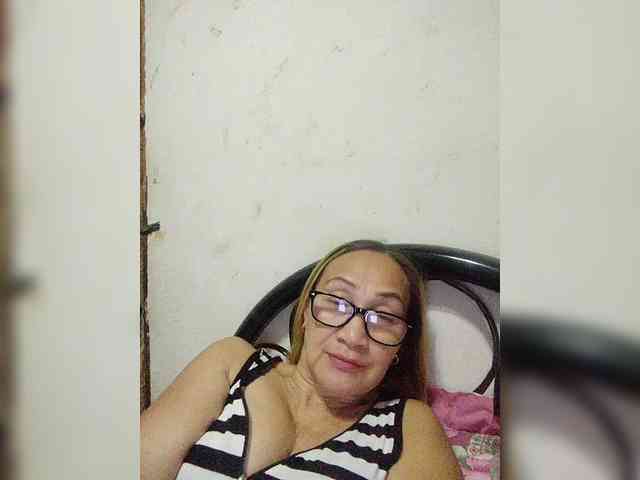 cherrywhite03 webcam